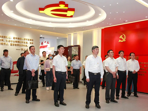 全市“兩企三新”黨組織代表觀摩會(huì)在鵬飛集團(tuán)召開(kāi)